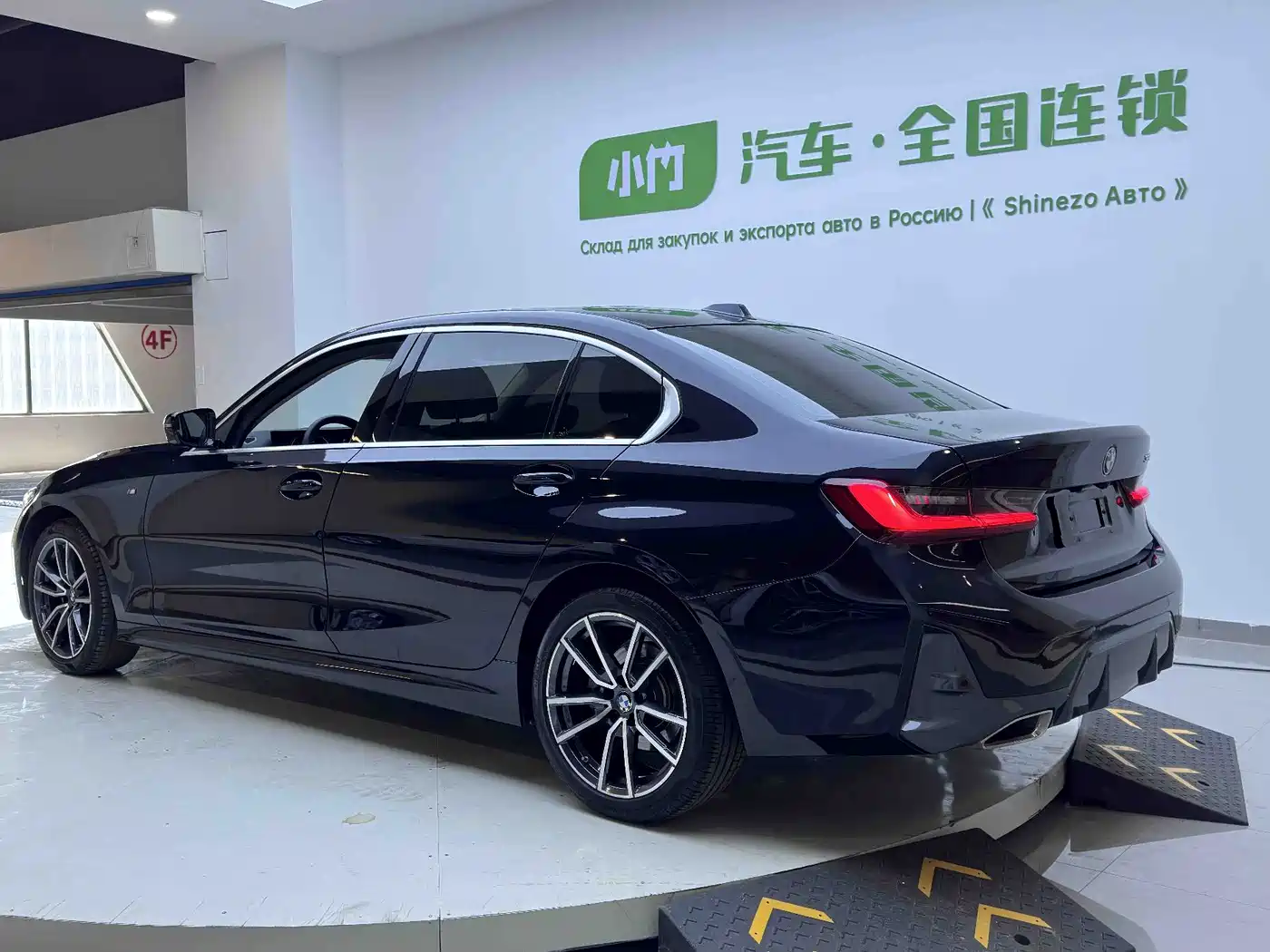 BMW 3 Series 2023 320Li M Sport Package фото 5