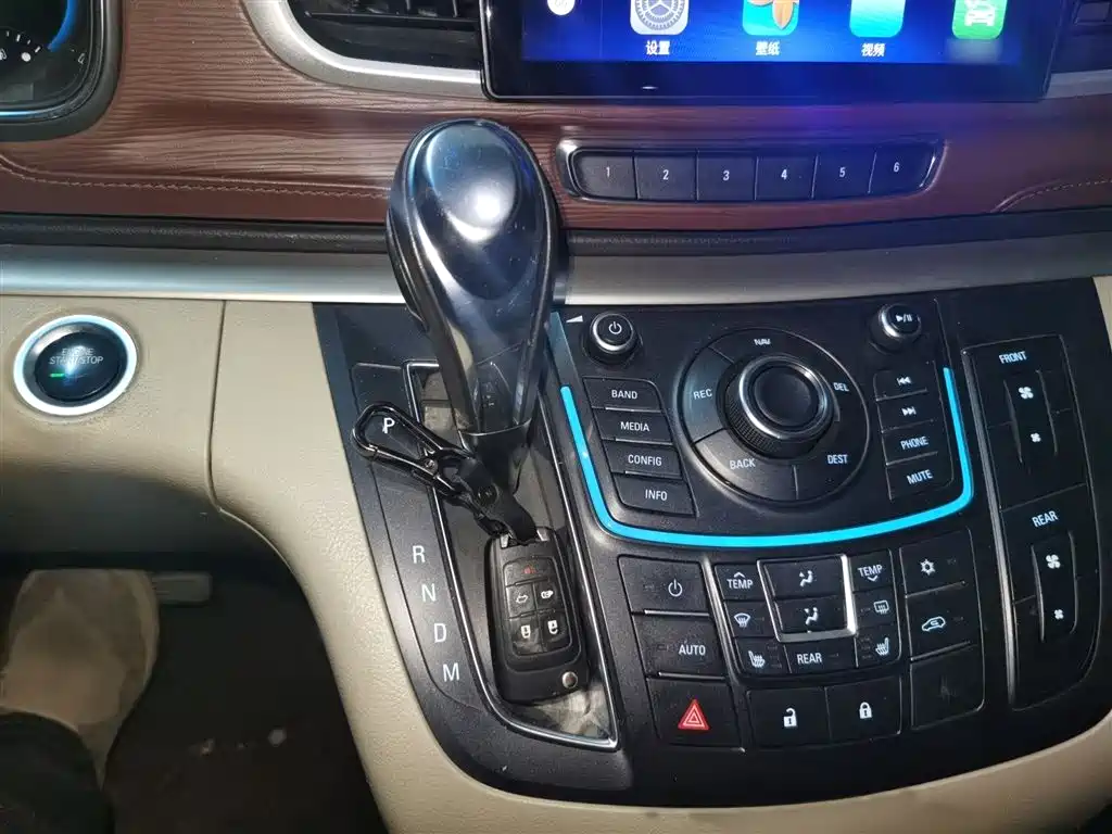 Buick GL8 2014 3.0L GT Luxury Business Elegance фото 7