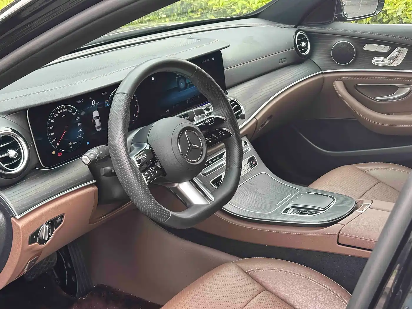 Mercedes-Benz E-Class 2024 E 300 L Fashion Sport фото 4