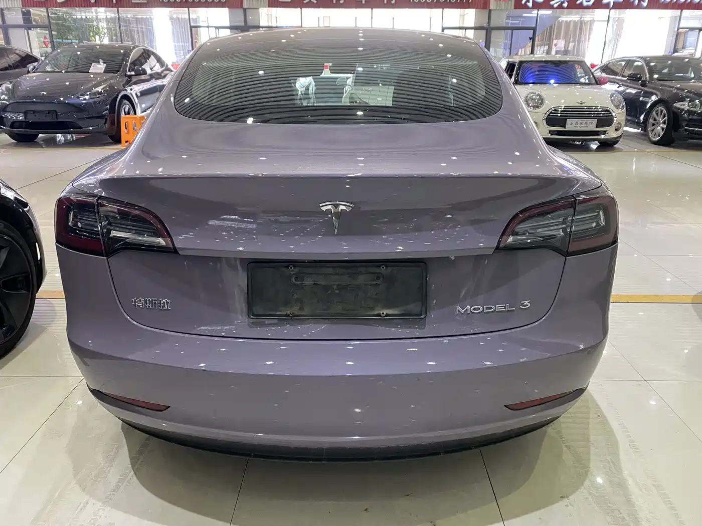 TESLA MODEL 3