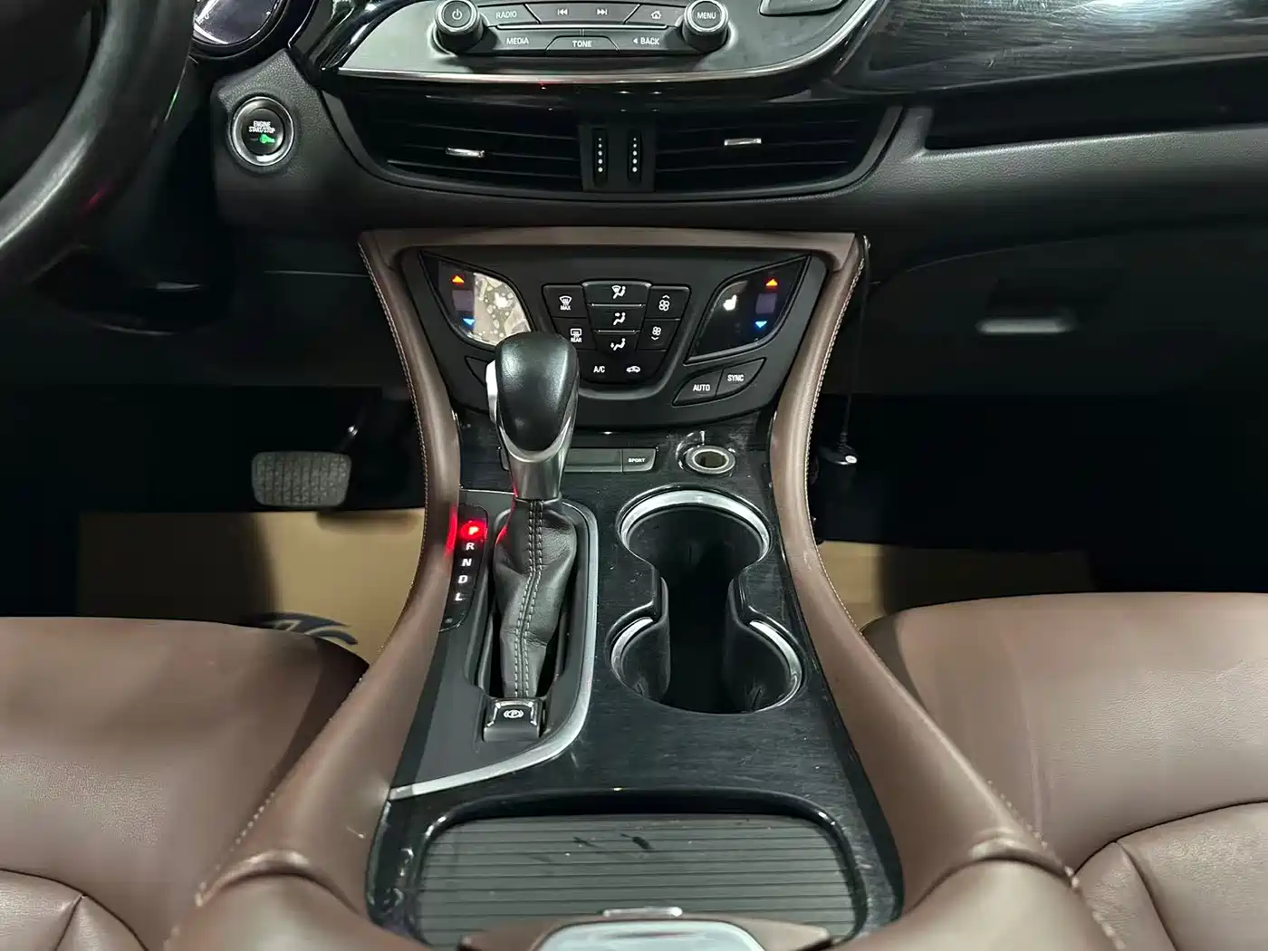 Buick Envision Plus 2019 28T 4WD Elite Type China V фото 13