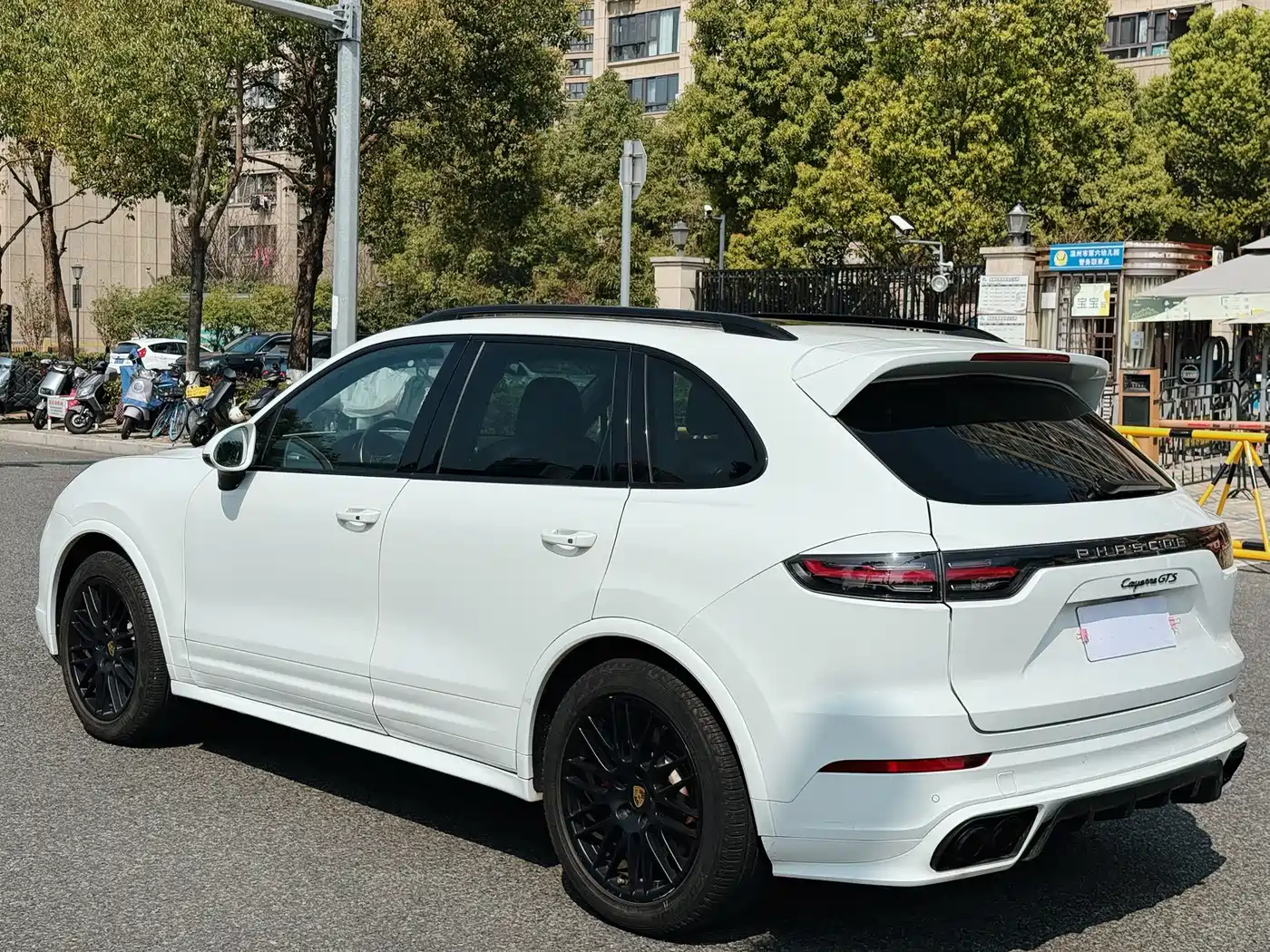 Фото 5 - Porsche Cayenne