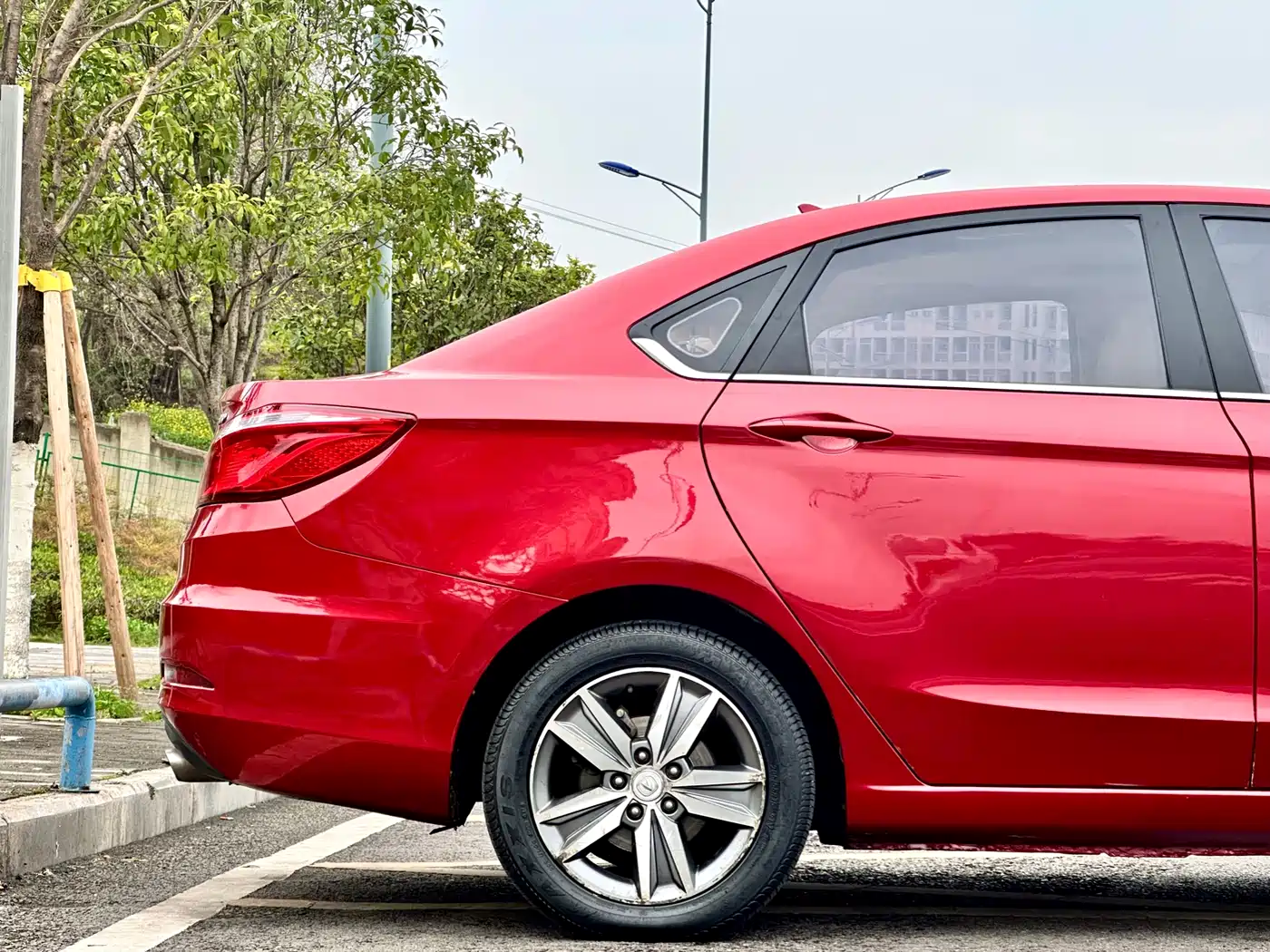 Фото 5 - Changan Eado