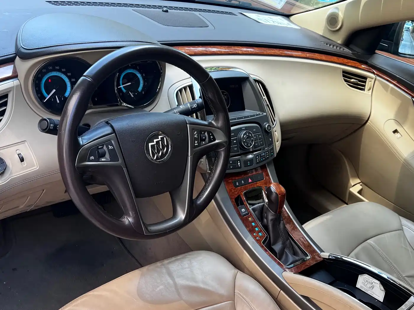 Buick LaCrosse 2011 2.4L SIDI Premium Edition фото 12