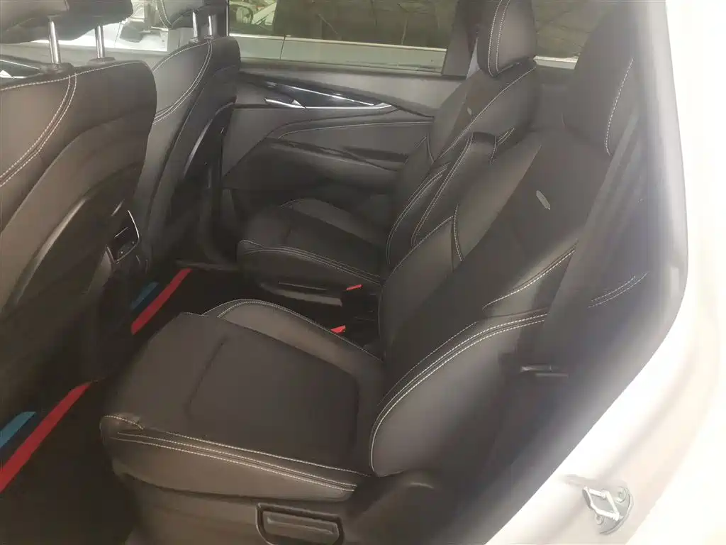 SAIC Maxus Maxus G50 2023 PLUS 1.5T Automatic Escort Edition фото 17