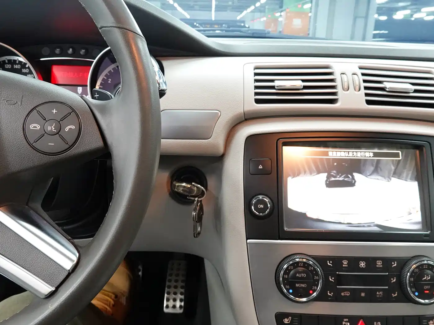 Mercedes-Benz R-Class 2014 R 320 4MATIC Business фото 29