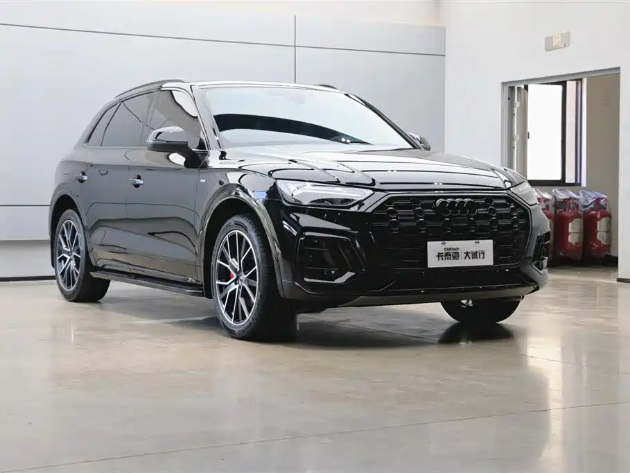 Audi Q5L 2023 45T Luxury Dynamic фото 27