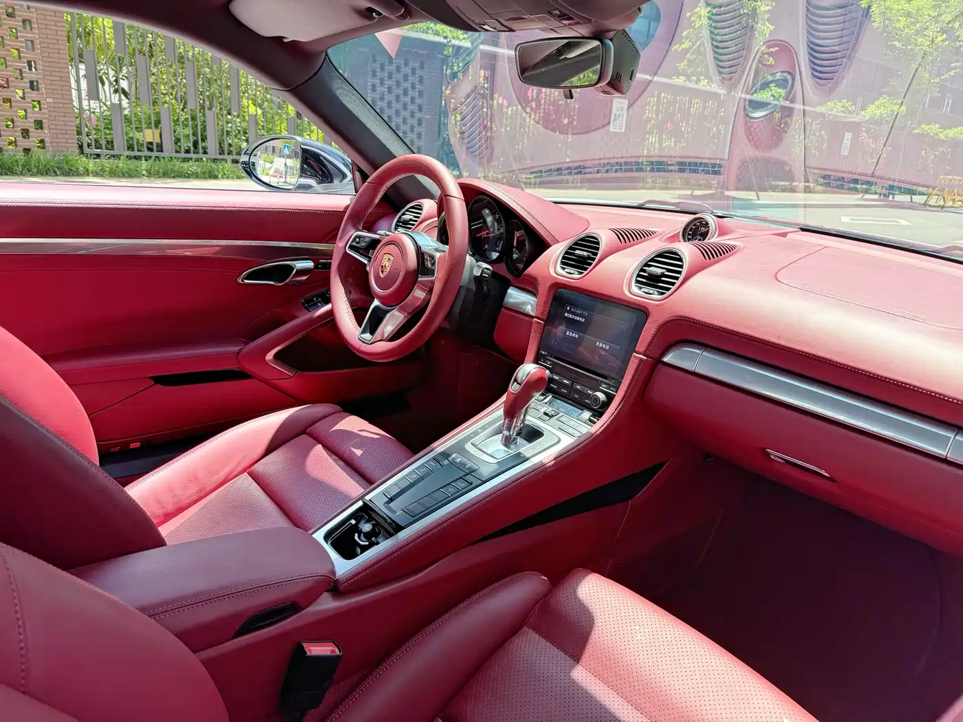 Porsche 718 2018 Cayman 2.0T фото 8