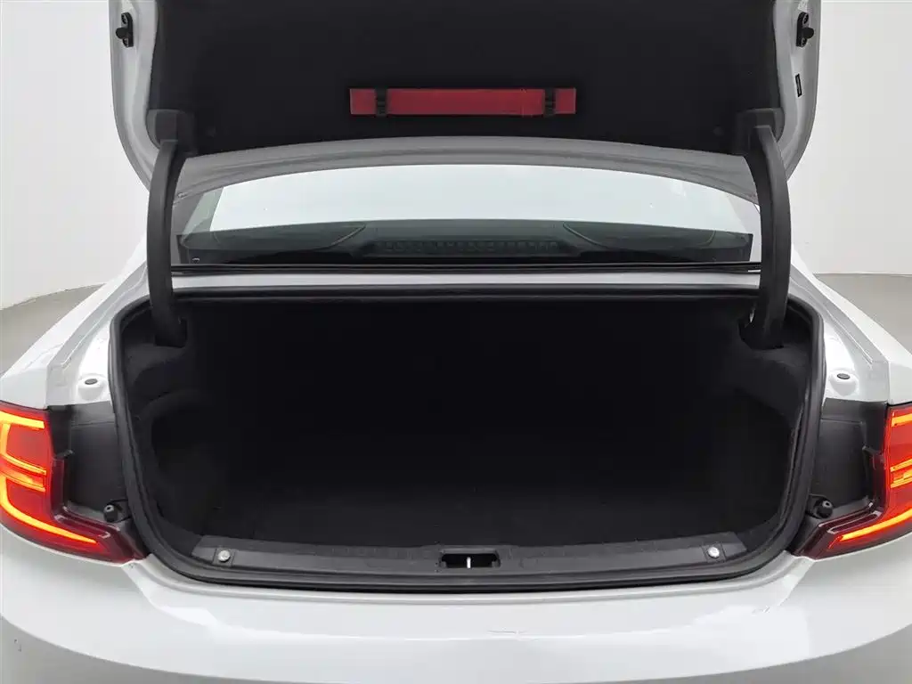 Volvo S90 2018 T5 R-Design Edition фото 16