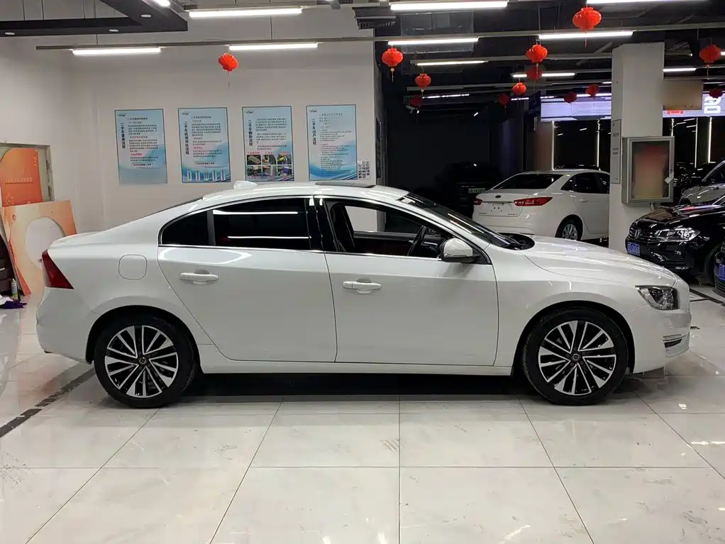 Volvo S60 2018 2019 S60L T5 Smart Vision Edition