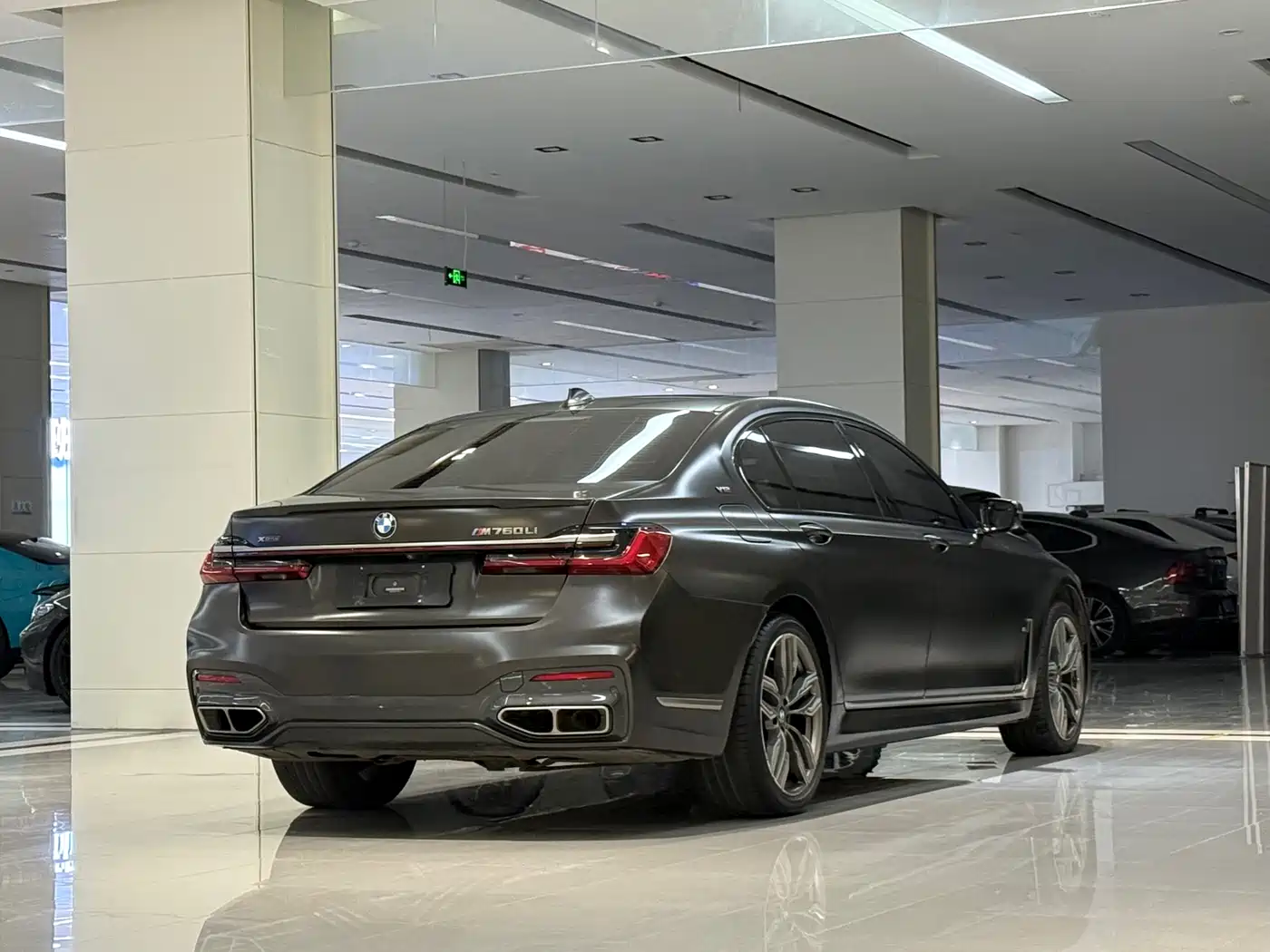 BMW 7 Series 2019 M760Li xDrive V12 Sport Package фото 16