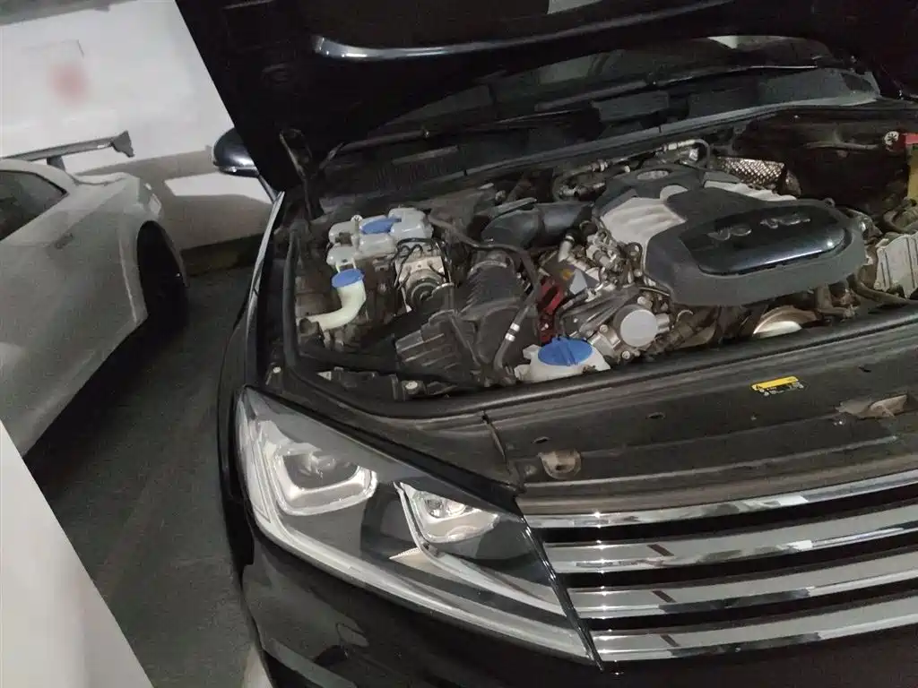 Volkswagen Touareg 2017 3.0TSI Explorer Edition фото 21