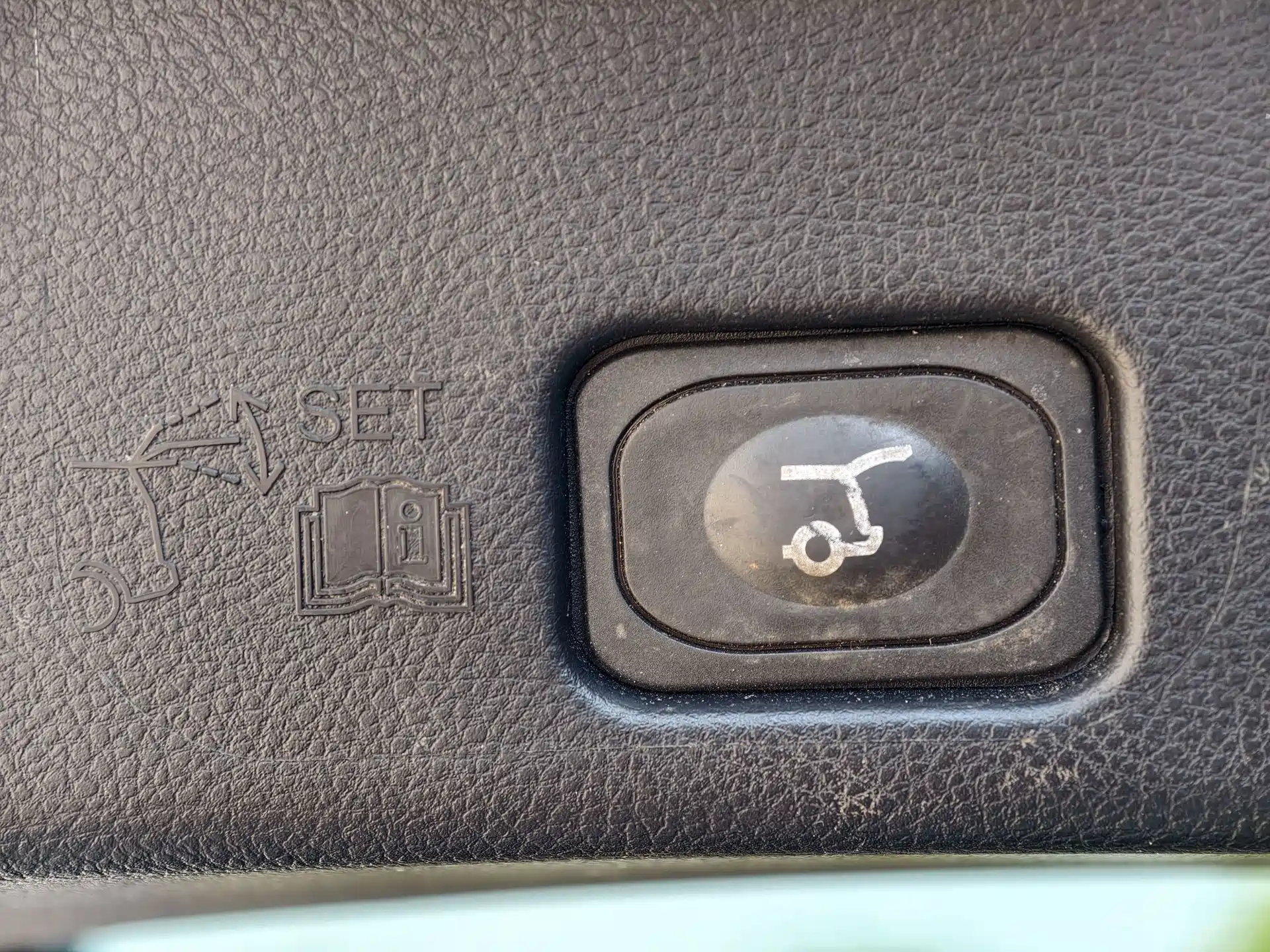 Фото 21 - Ford Edge