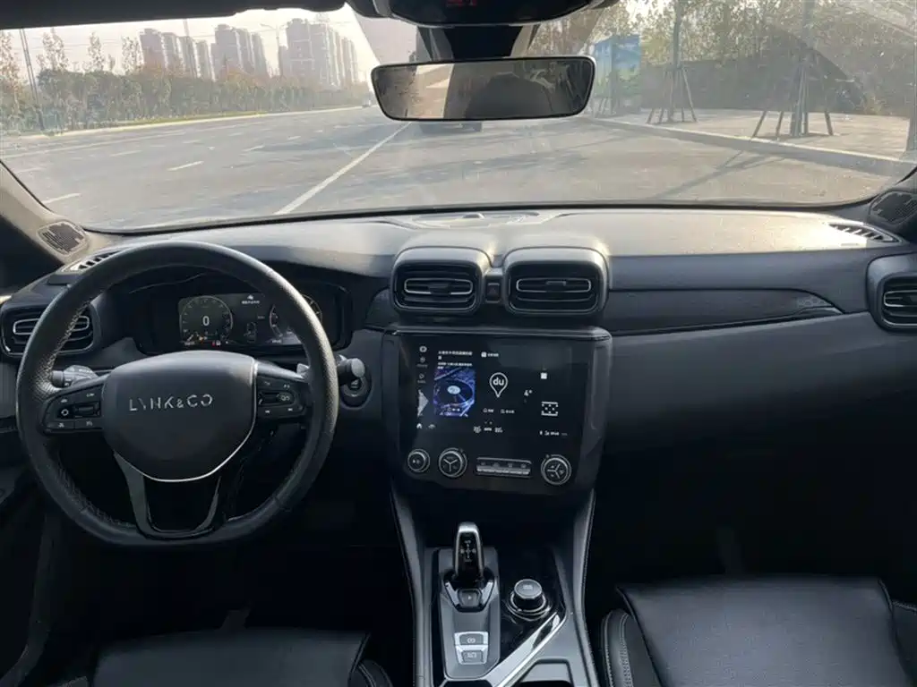 Lynk & Co 03 2021 2.0TD Auto Jin Plus фото 9