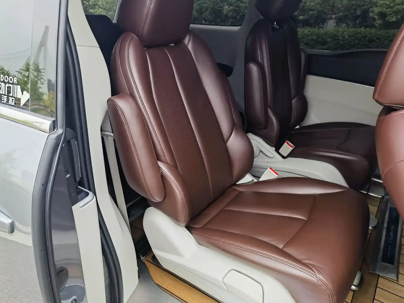 Buick GL8 2020 Model Land Business Class 652T Comfort фото 9