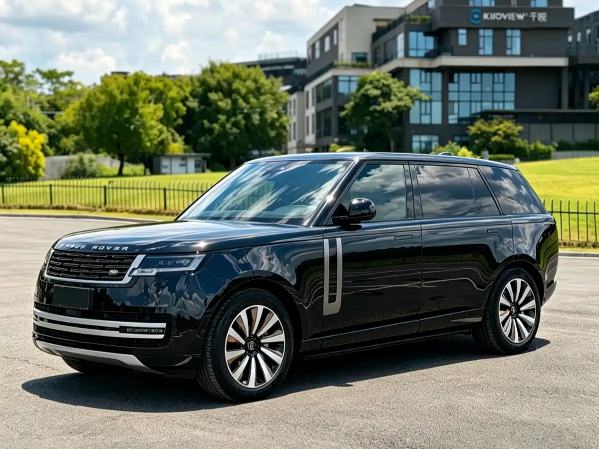 Land Rover Range Rover 2024 3.0 L6 400PS Golden Age Extended