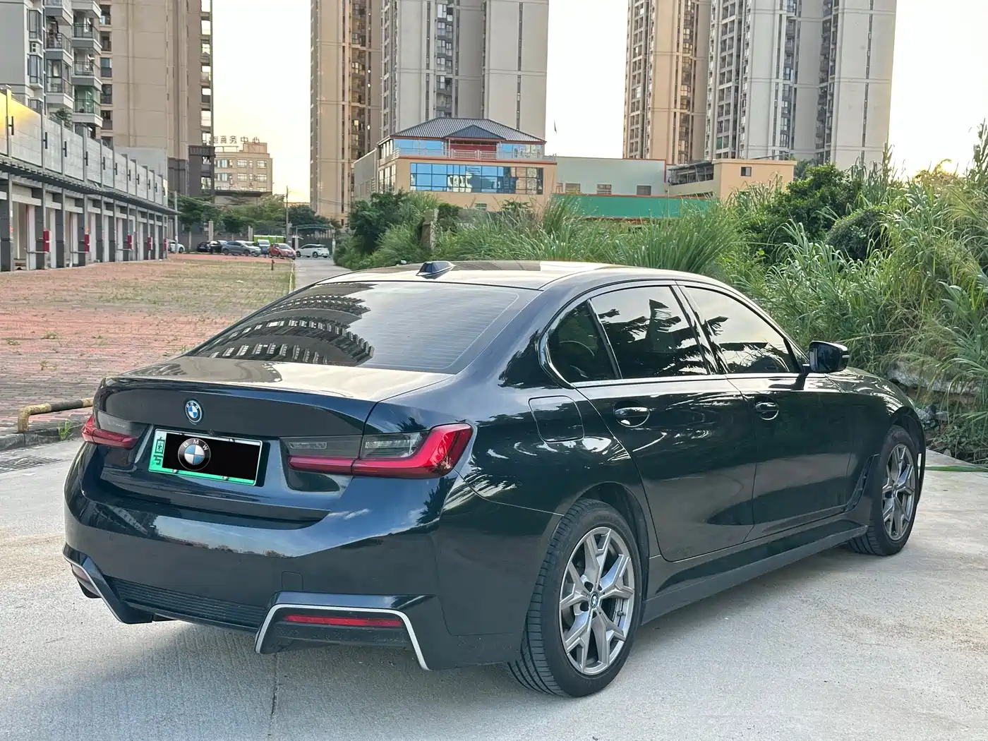 BMW i3 2024 eDrive 35 L фото 3