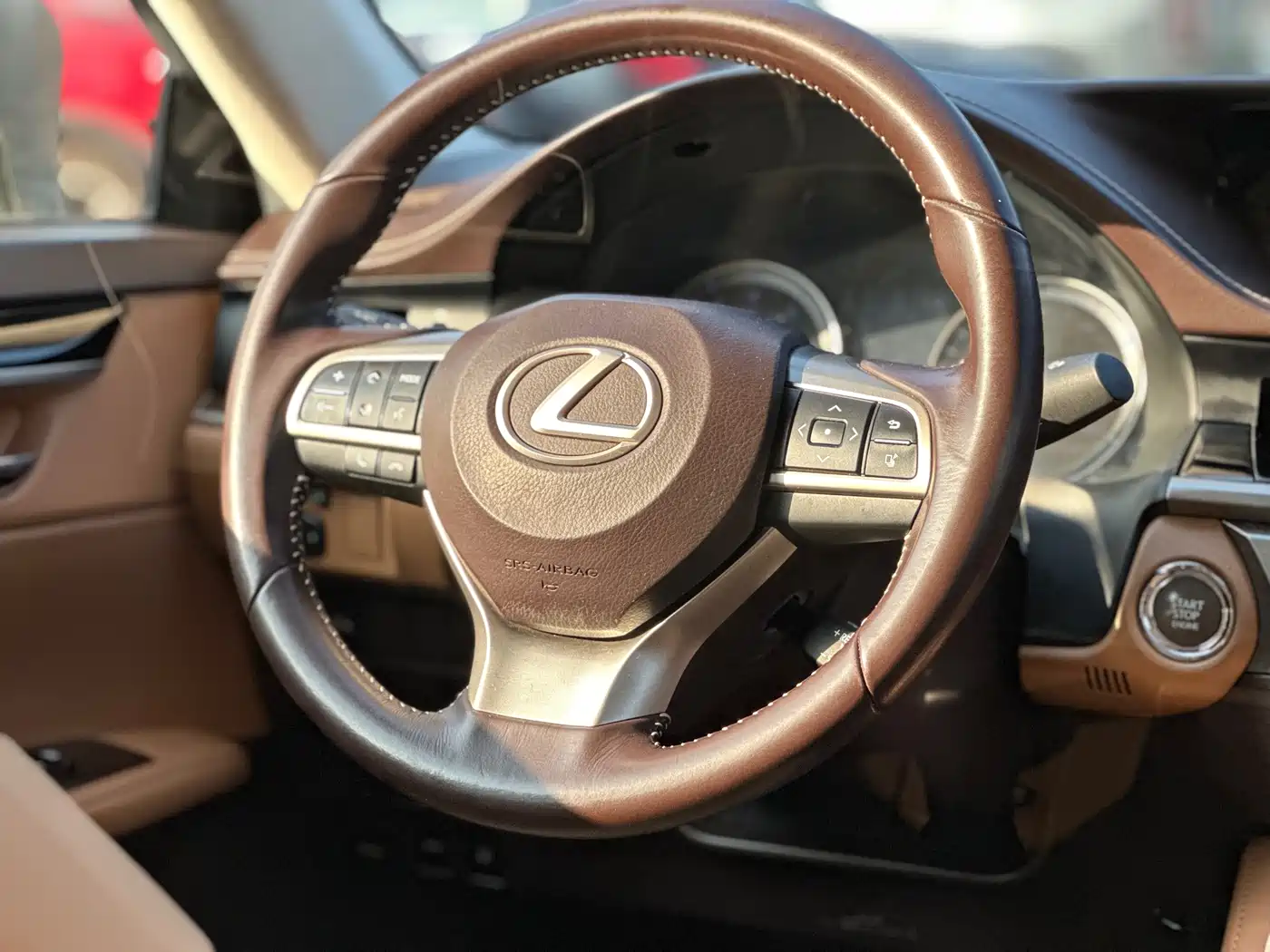 Lexus ES 2015 200 Elite Edition фото 10