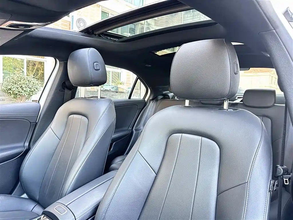 Mercedes-Benz A-Class 2020 Second Facelift A 180 L Sport Sedan фото 15