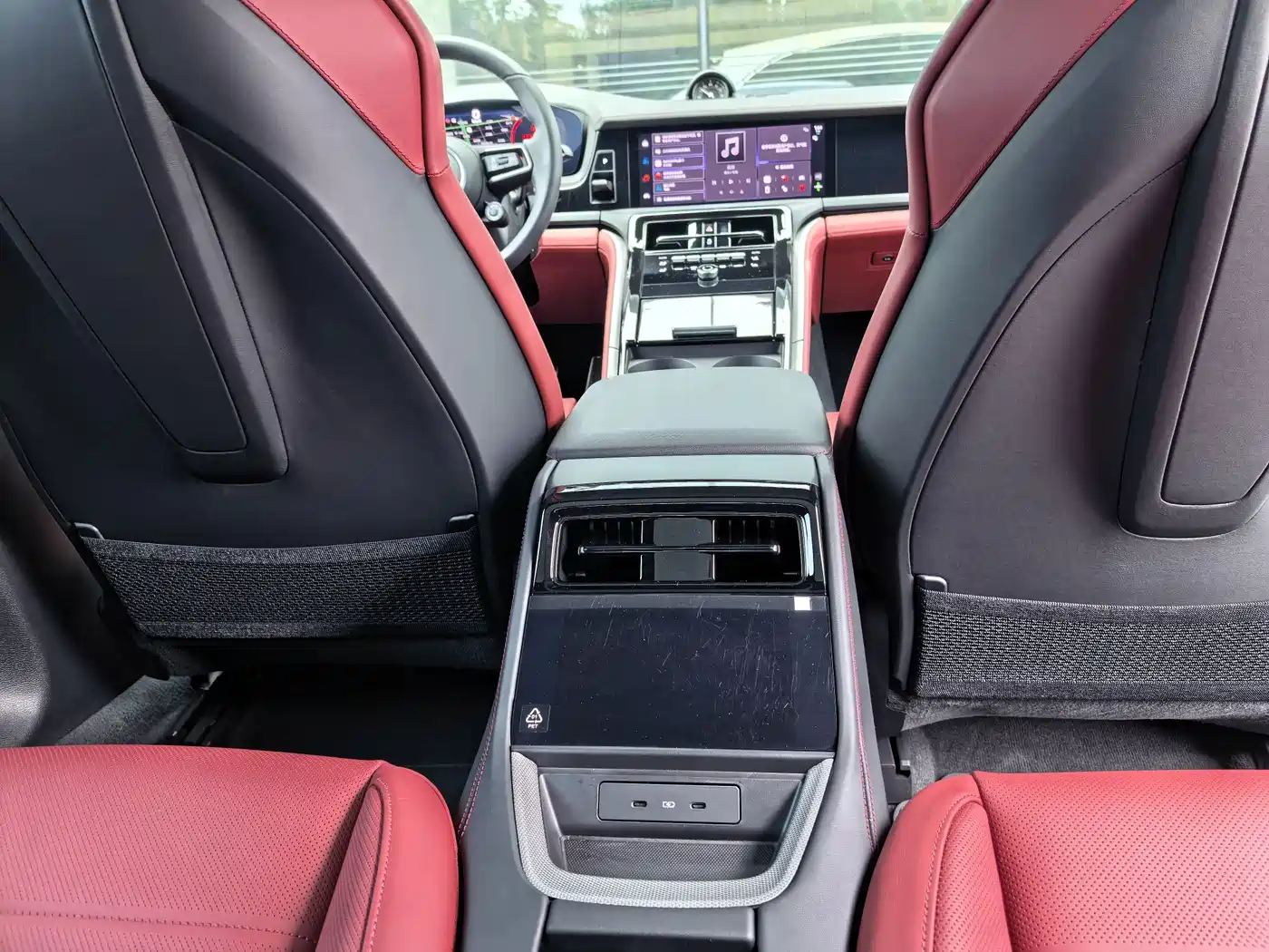 2026 Porsche Panamera