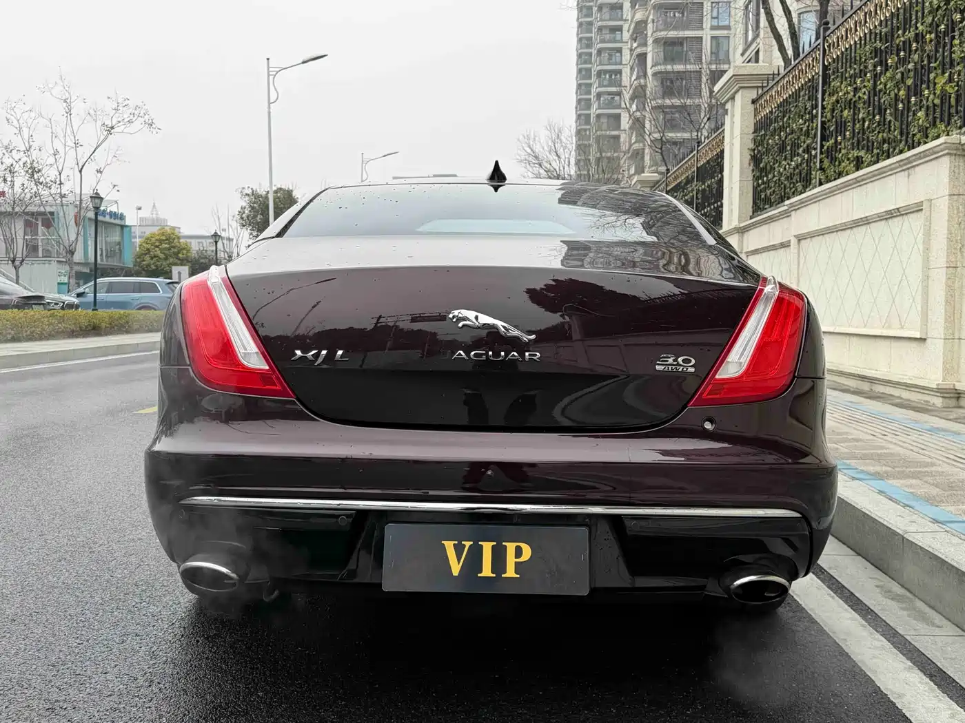 Jaguar XJ 2016 XJL 3.0 SC 4WD Panorama Business Edition фото 4