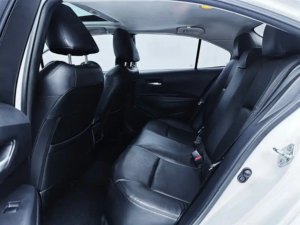 Toyota Corolla 2021 1.2T S-CVT Elite PLUS Edition фото 11