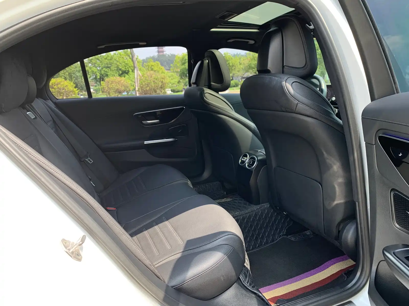 Фото 12 - Mercedes-Benz C-Class