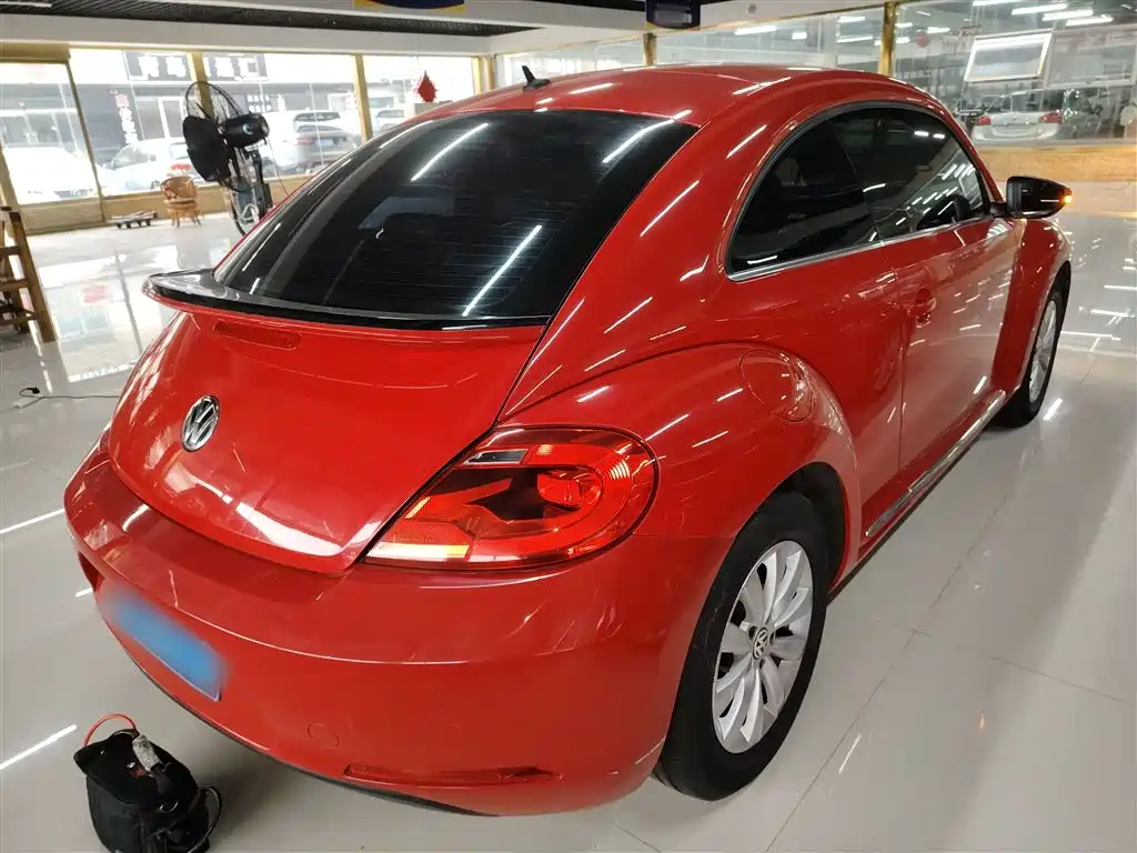 Volkswagen Beetle 2014 1.4TSI Fashion Edition фото 7