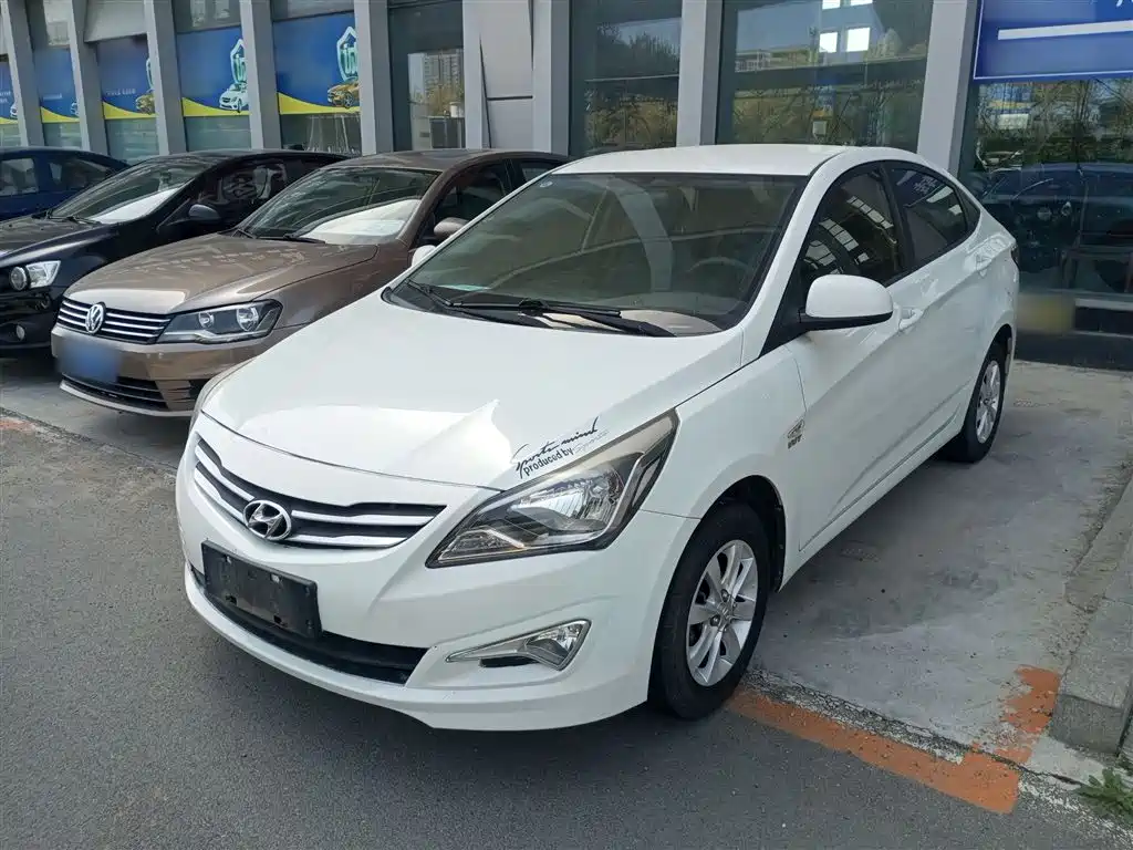 Hyundai Verna 2014 1.4L Manual Smart GLS