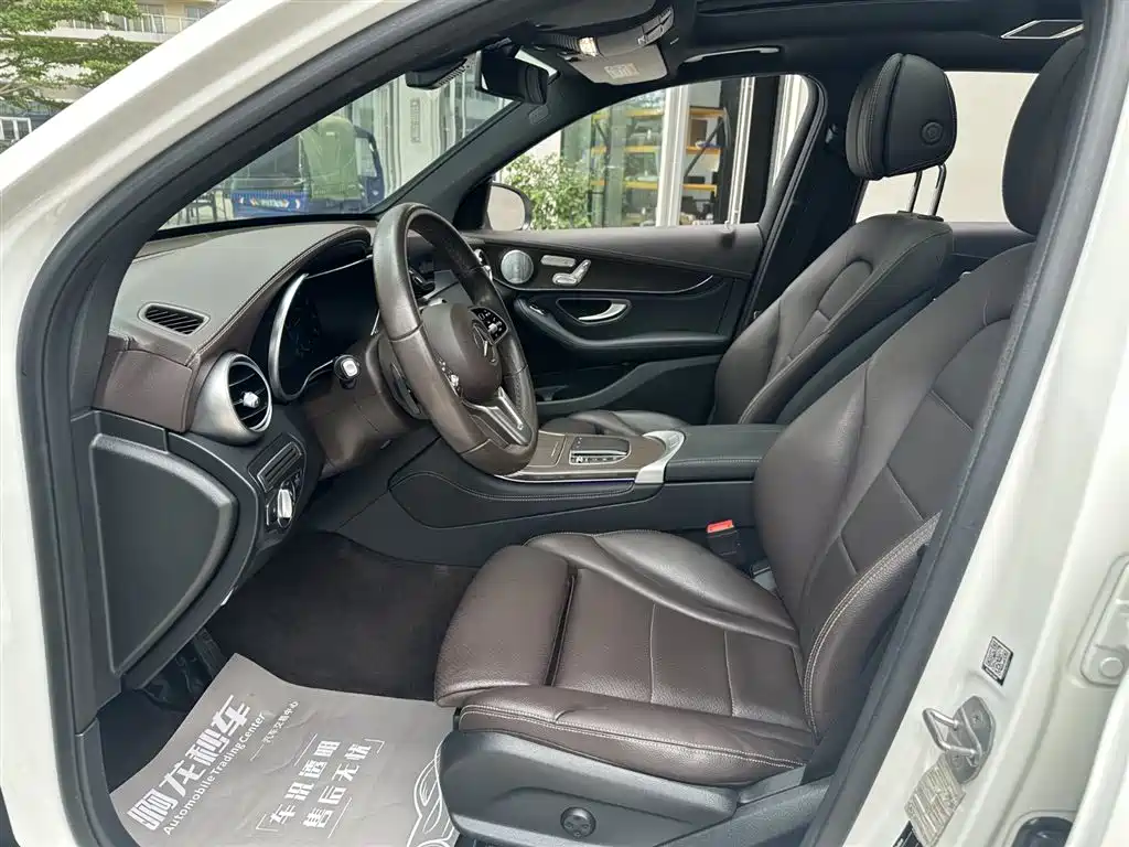 Mercedes-Benz GLC 2020 Facelift GLC 260 L 4MATIC Luxury фото 14