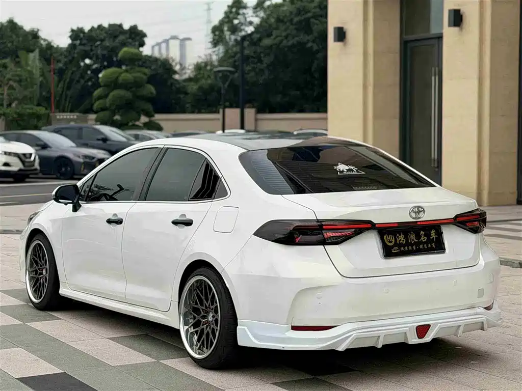 Toyota Corolla 2019 1.2T S-CVT GL-i Elite Edition фото 7