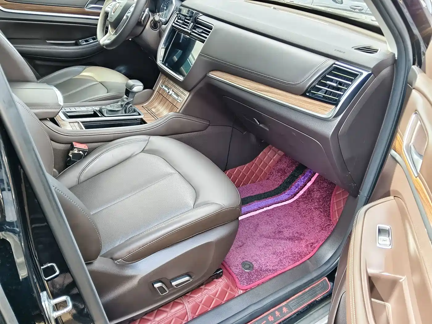 Roewe RX8 2019 2019 30T Intelligent Internet 2WD Flagship Edition