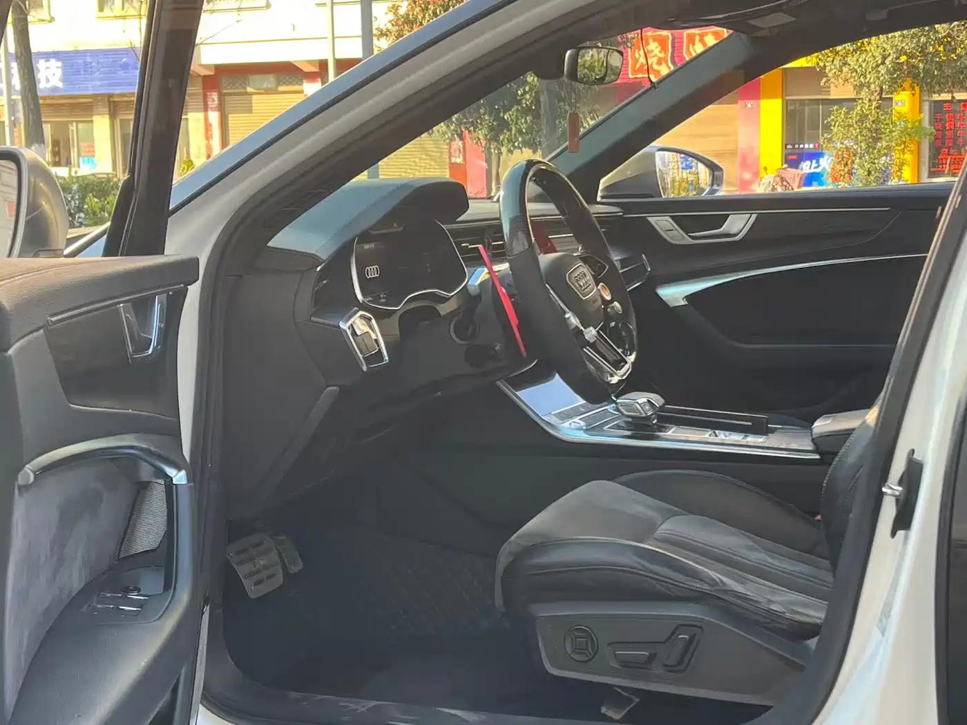Audi A6L 2019 40 TFSI Luxury Dynamic фото 4