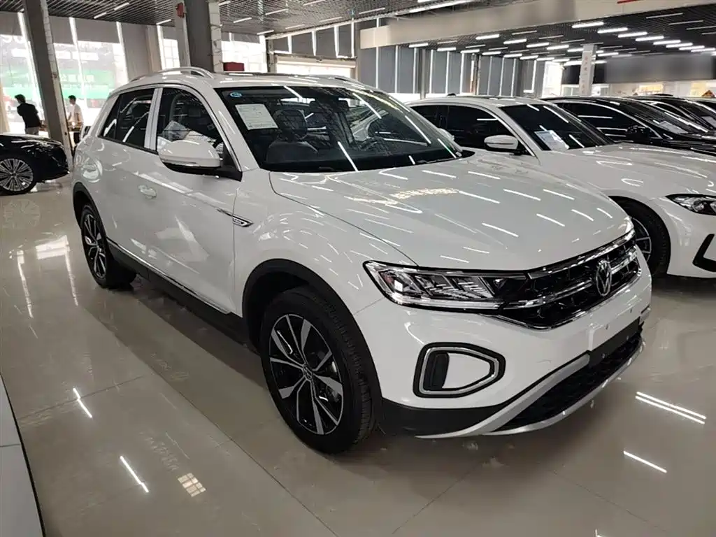VOLKSWAGEN T-ROC EXPLORING SONGS