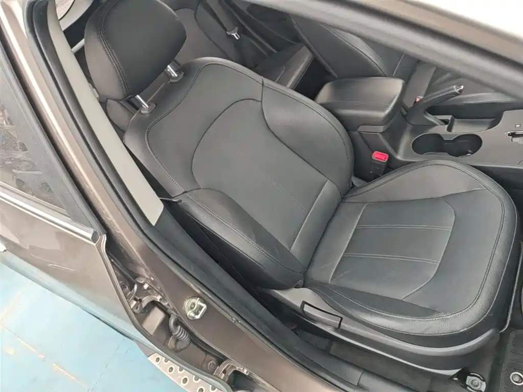 Hyundai Beijing Hyundai ix35 2015 2.0L Automatic 2WD Smart Type China IV фото 25