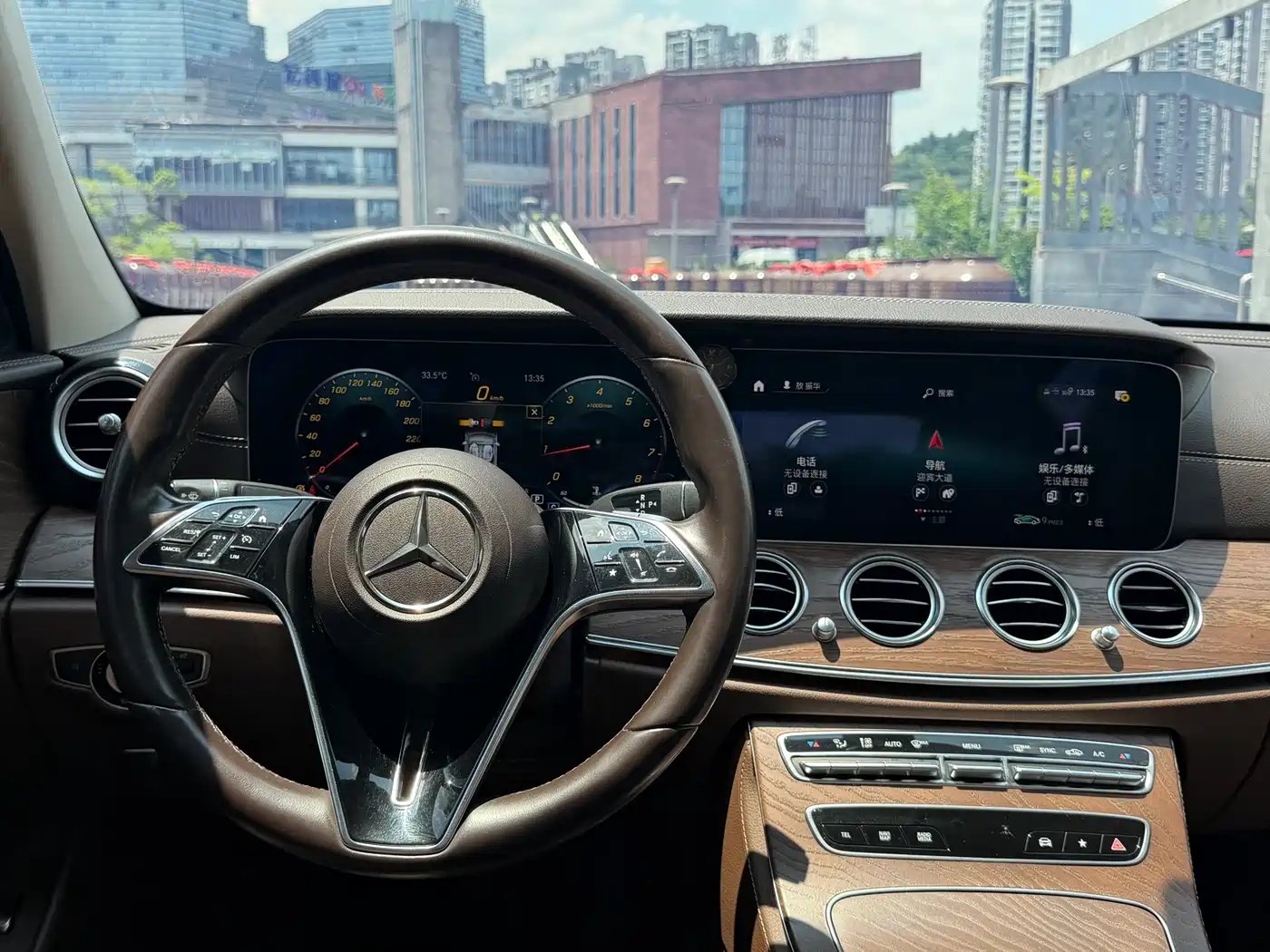 Mercedes-Benz E-Class 2021 E 300 L Fashion фото 17
