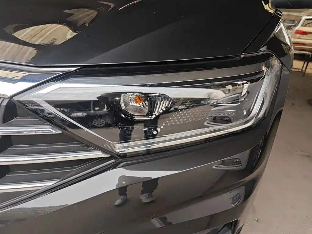 Volkswagen Sagitar 2022 280TSI DSG Soaring Edition фото 24