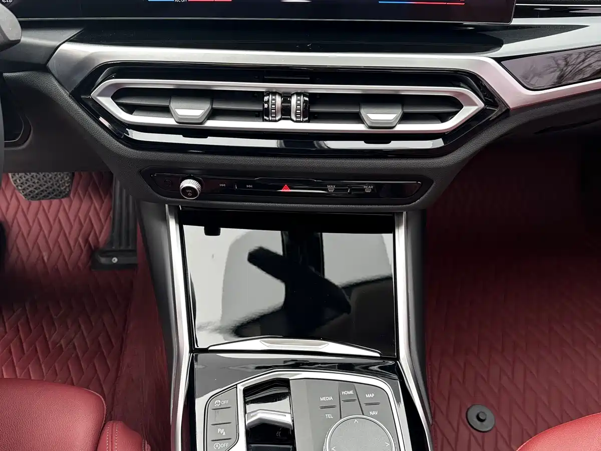 BMW 3 Series 2023 320Li M Sport Package фото 15