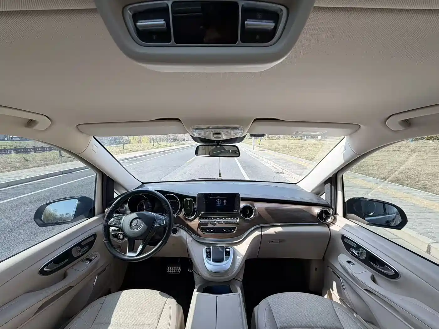 Mercedes-Benz V-Class 2020 V 260 Luxury Edition фото 14