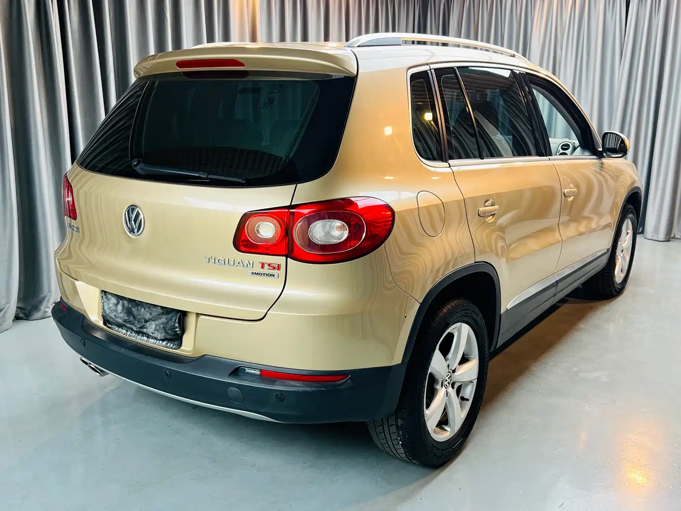Volkswagen Tiguan 2012 2.0TSI Automatic 4WD Elite Edition фото 4