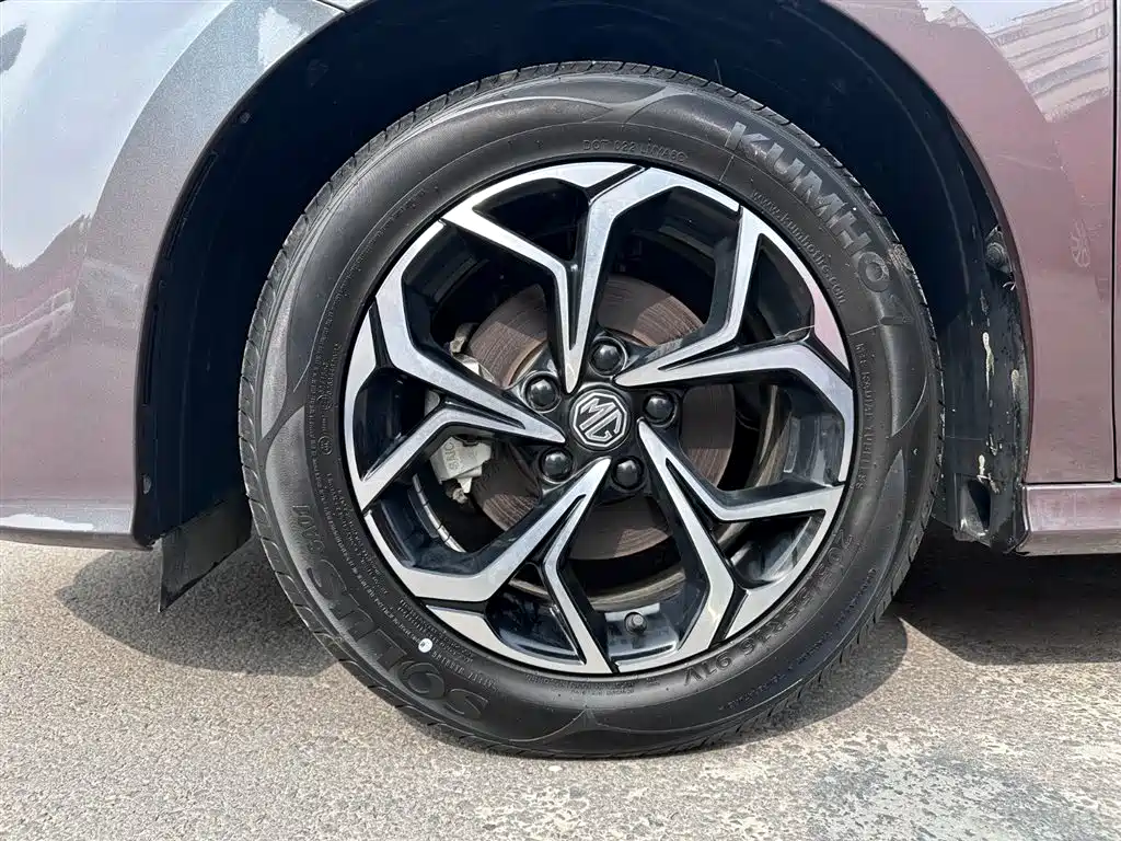 Фото 17 - MG MG5