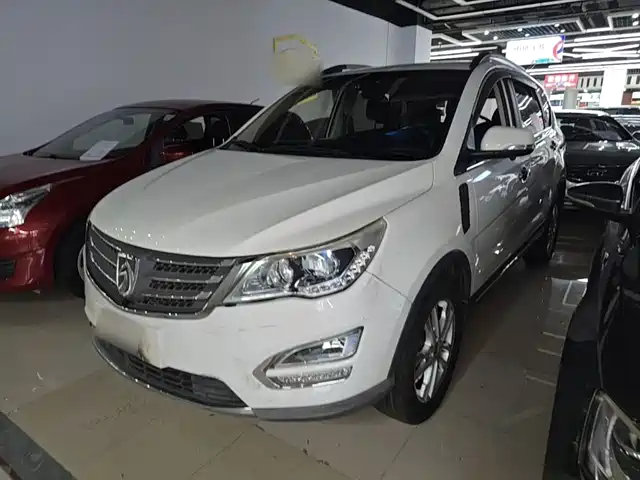 Baojun Baojun 560 2016 1.8L Manual Elite