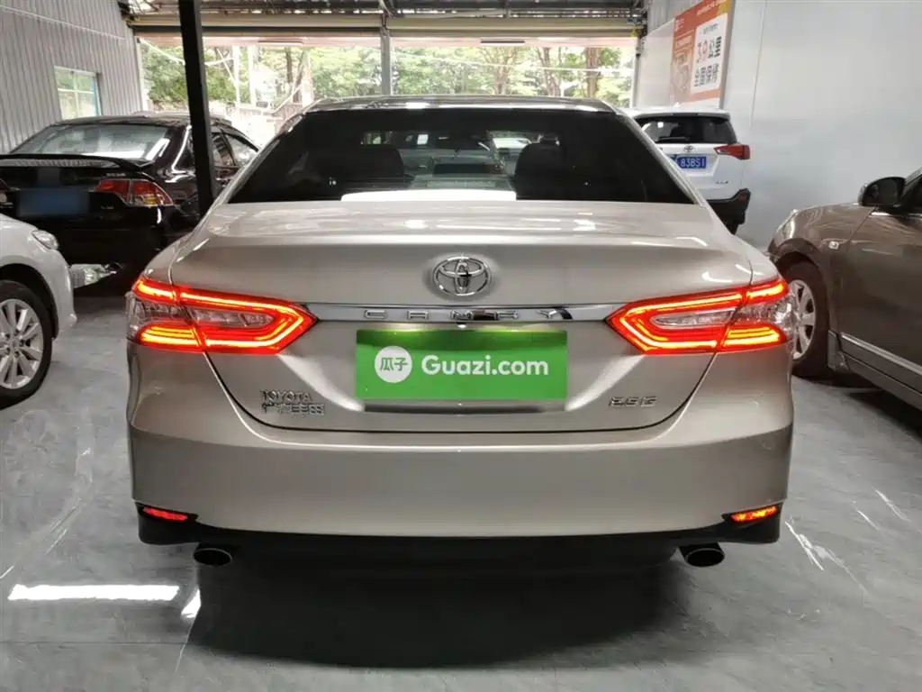 Toyota Camry 2018 2.5G Luxury Edition фото 6