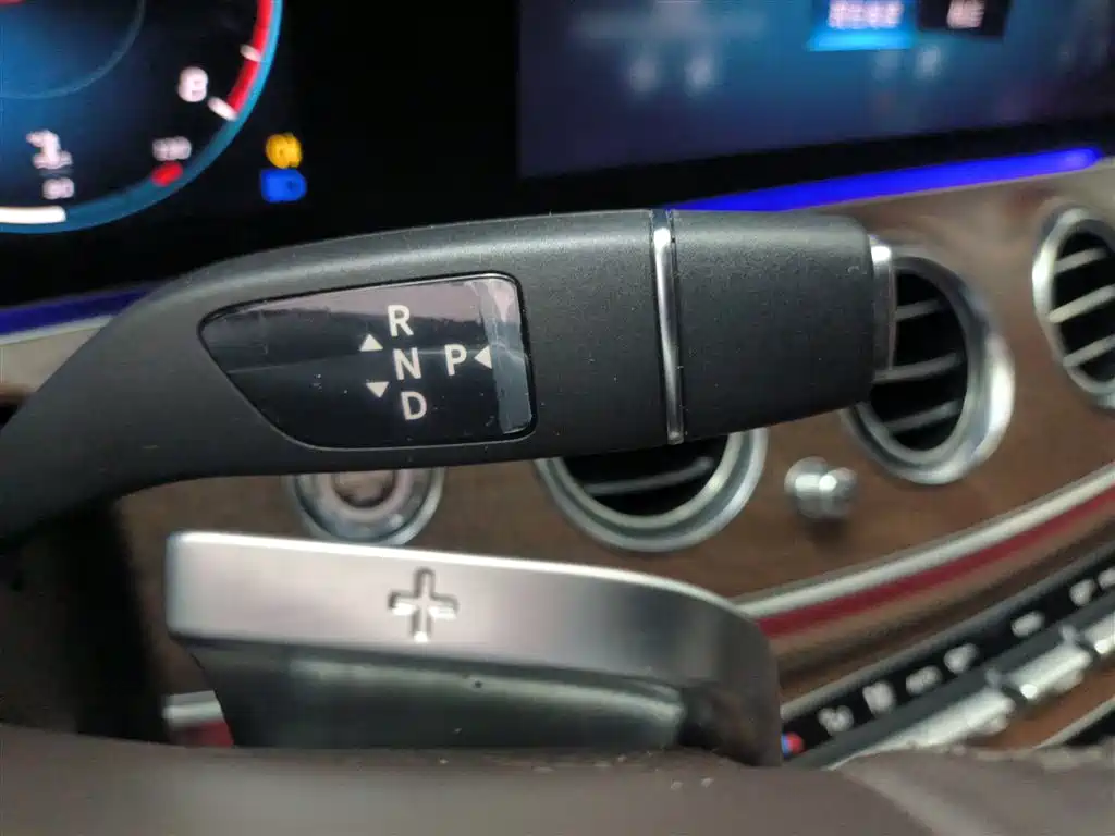 Mercedes-Benz E-Class 2023 Facelift E 300 L Luxury фото 14