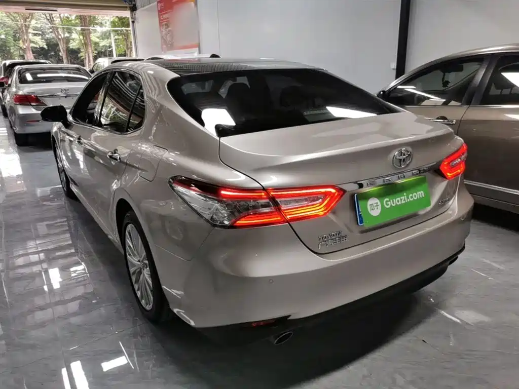 Toyota Camry 2018 2.5G Luxury Edition фото 5