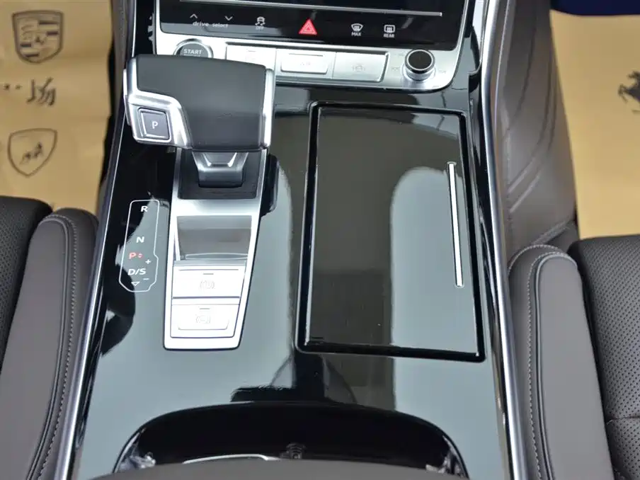 Audi A8 2025 A8L 50 TFSI quattro Exclusive Selection фото 9
