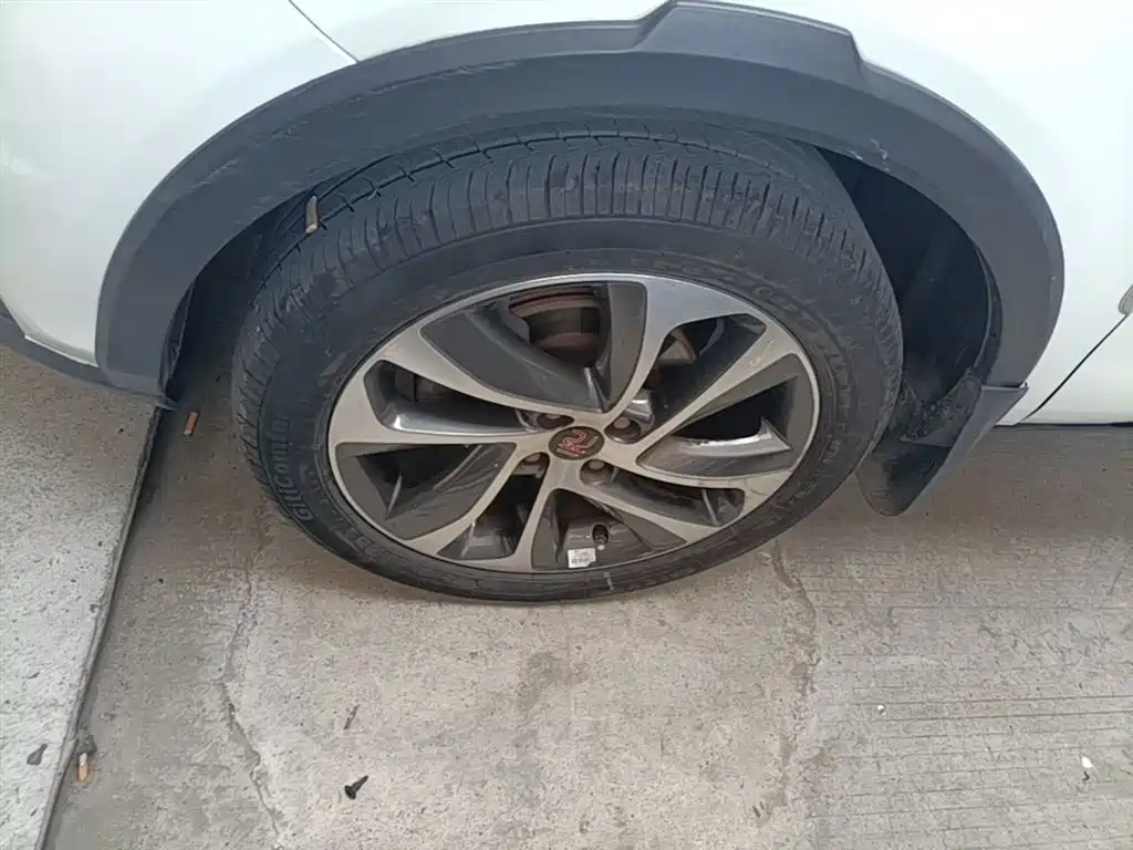 BYD Yuan 2016 1.5L Manual Premium фото 23