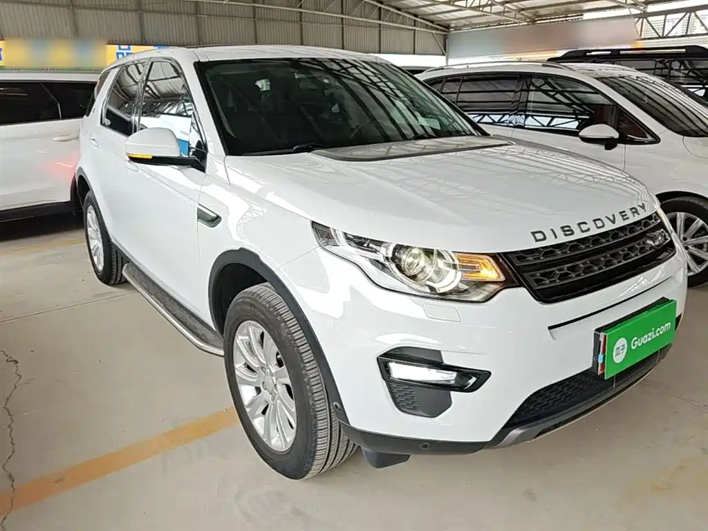Land Rover Discovery Sport 2018 240PS SE Edition фото 4