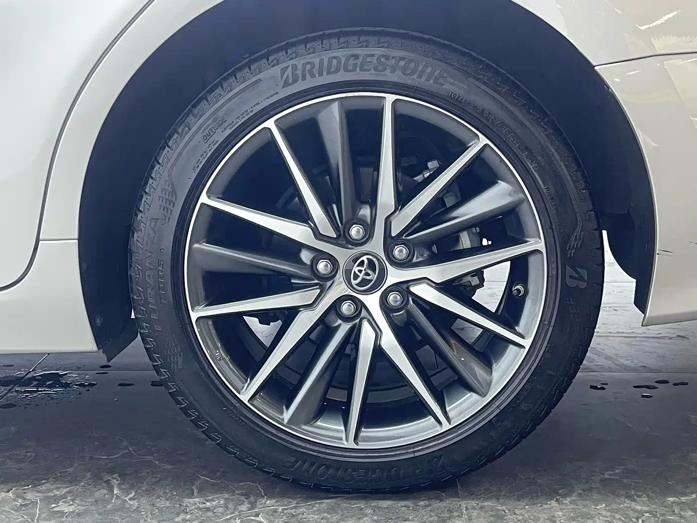 Toyota Camry 2022 2021 Hybrid 2.5HG Luxury Edition
