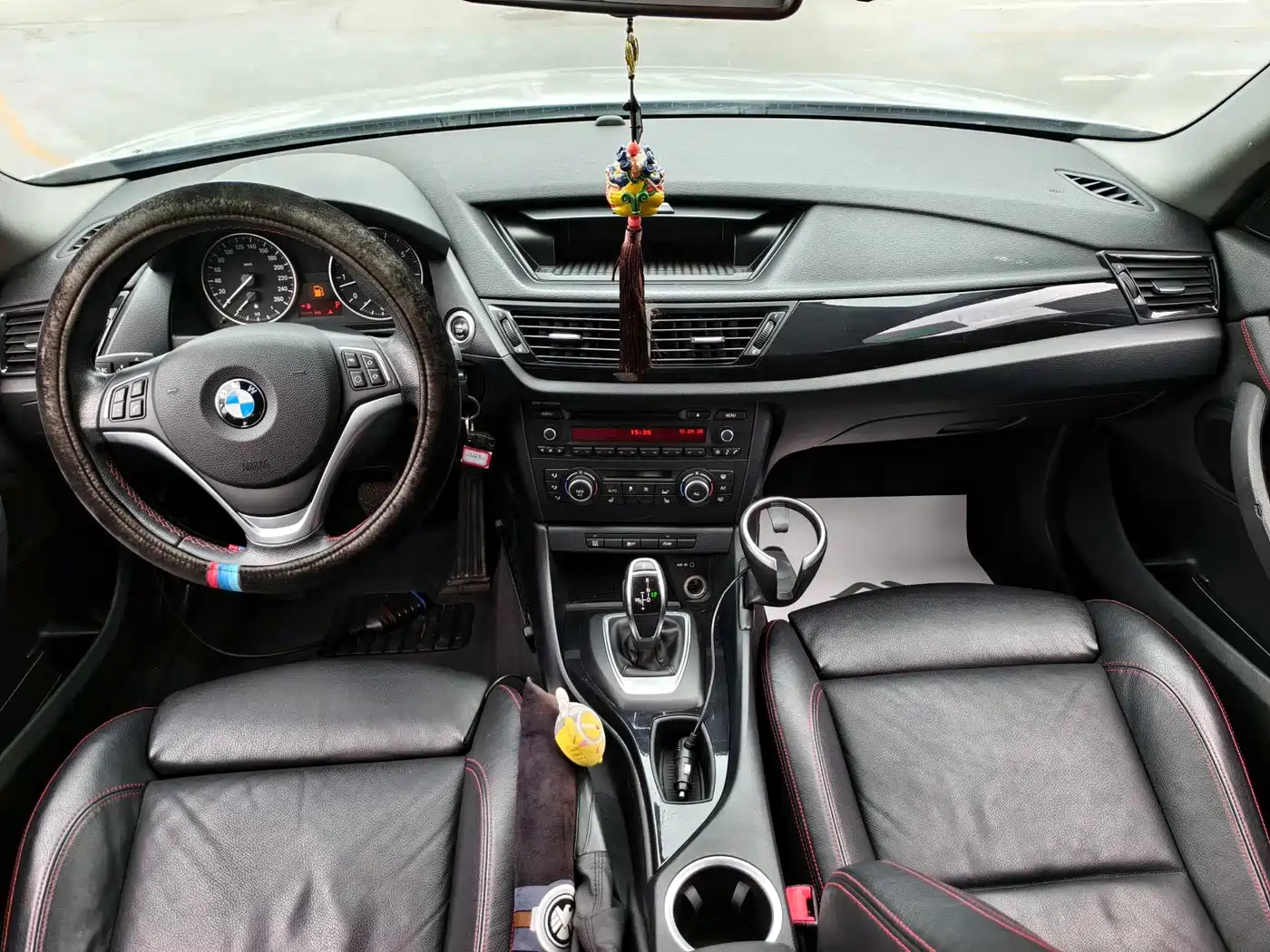 BMW X1 2013 sDrive20i Sport Design Package фото 12